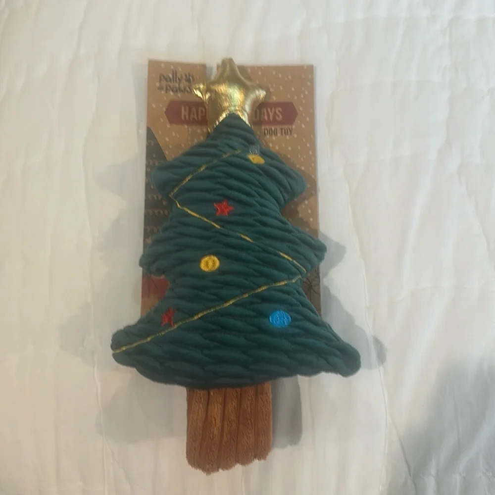 NWT Christmas Tree Dog Toy